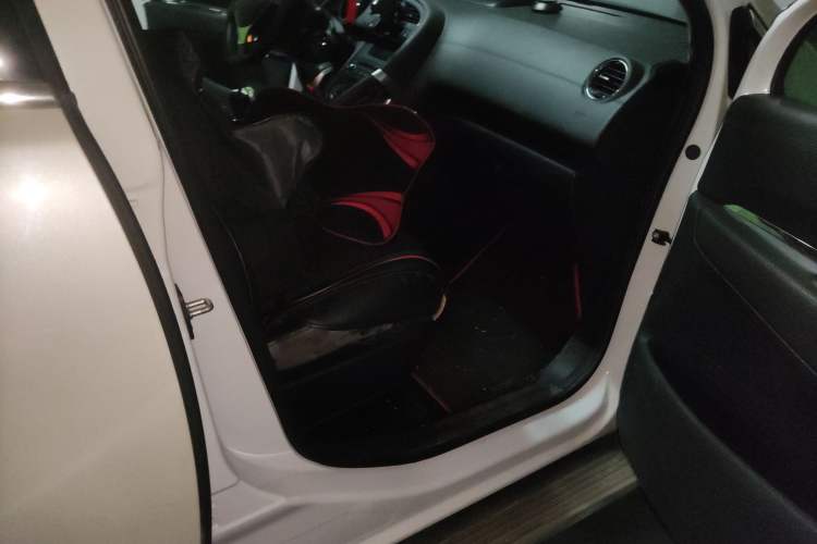 Used Peugeot 3008 2015 1.6THP Automatic Classic Edition
