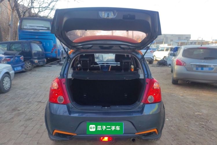 Used Suzuki Swift 2016 1.5L Automatic Fashionable Coolplay Edition
