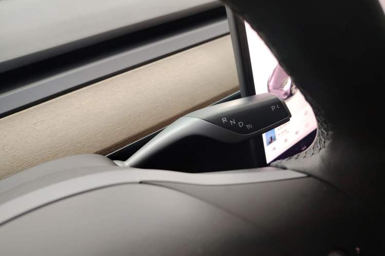 Used Tesla Model Y 2021 Standard Range Rear-Wheel Drive Version