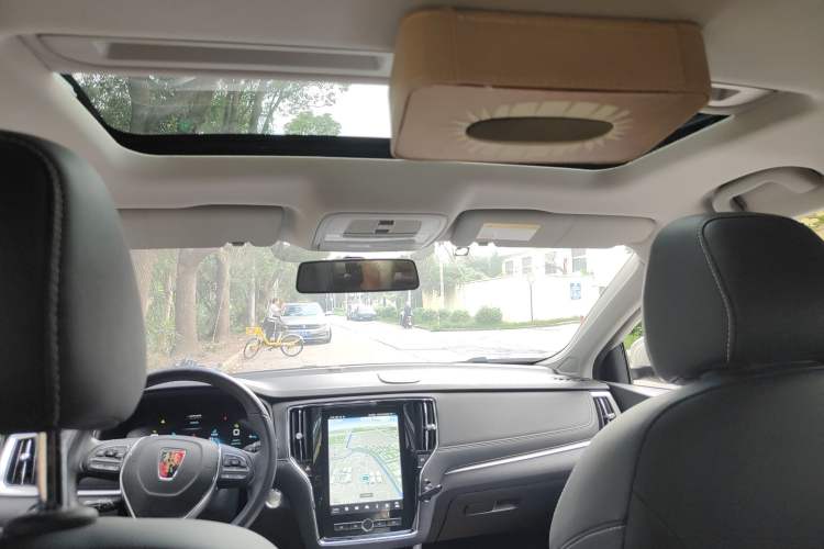 Used Roewe i6 New Energy 2017 45T Hybrid Connect & Smart Enjoyment Edition