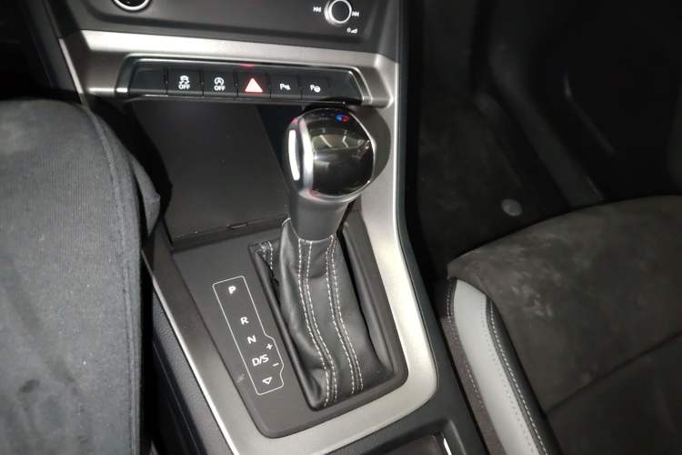 Used Audi Q3 2021 35 TFSI Fashion Dynamic Model
