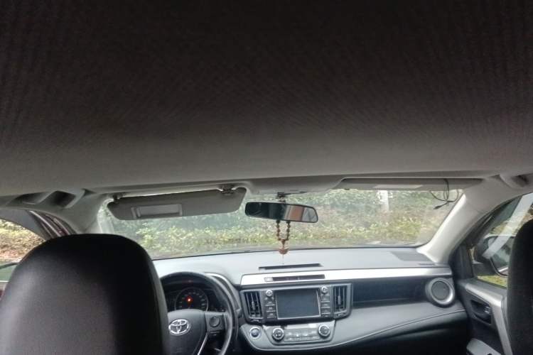 Used Toyota RAV4 2016 2.0L CVT Two-Wheel Drive Fashion Edition China V Standard