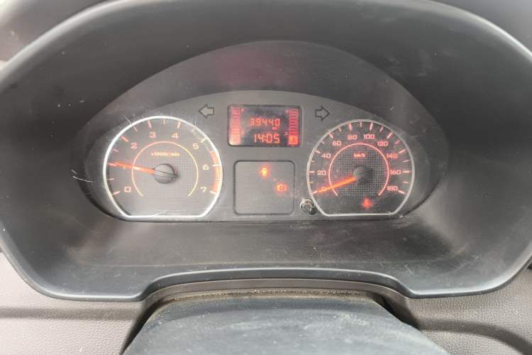 Used Wuling Hongguang V 2022 1.5L Jingqu Version Hydraulic Power Steering LAR