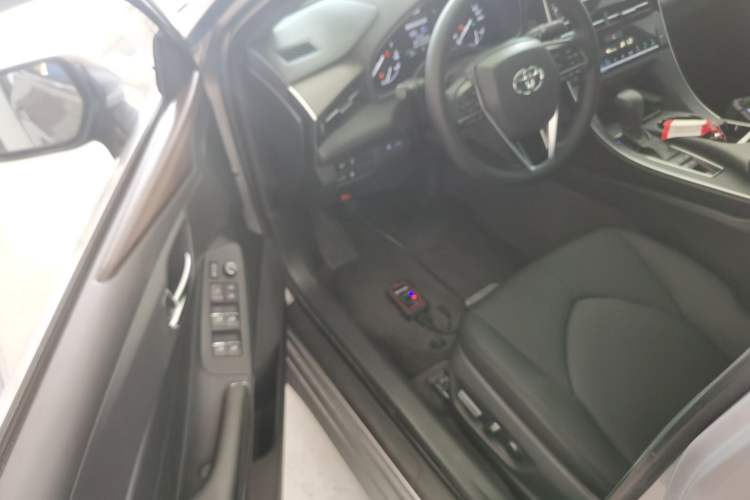 Used Toyota Avalon 2019 2.5L Ambition Version China VI Standard
