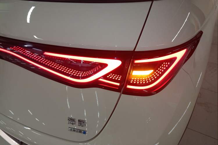 Used BYD Dolphin 2025 Intelligent Driving Version 410 km Fashion Edition
