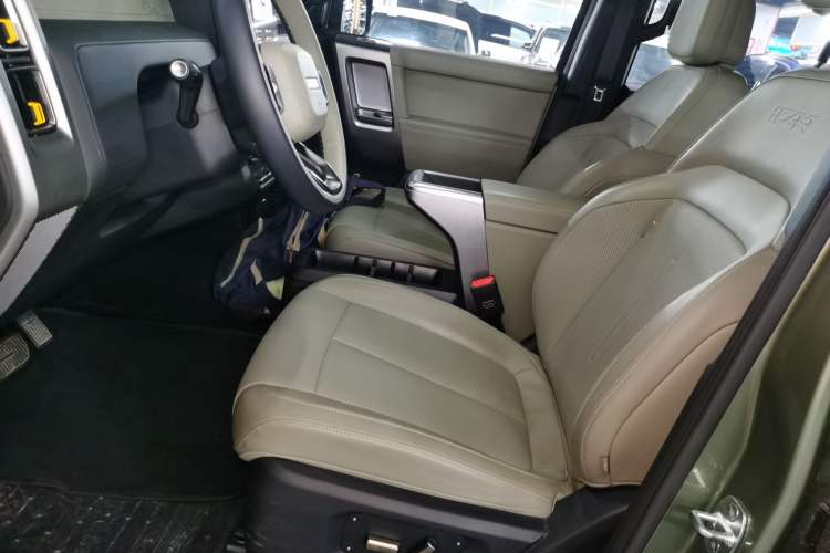 Used  V23 2025 501 Four-Wheel Drive Advanced Version
