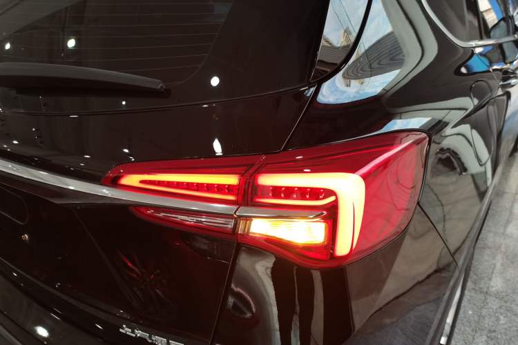 Used Buick Envision 2021 532T Two-Wheel-Drive Elite Version