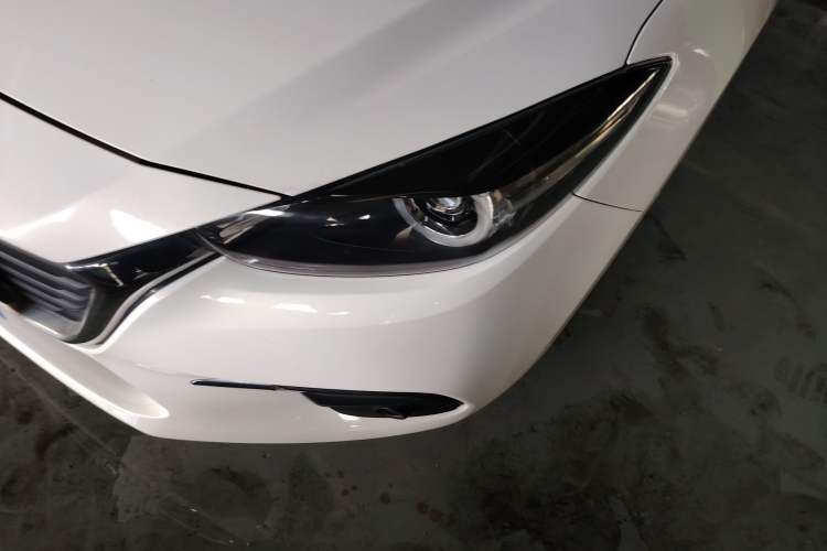 Used Mazda Mazda 3 Axela 2017 Sedan 1.5L Automatic Luxury Model Emission Standard China V
