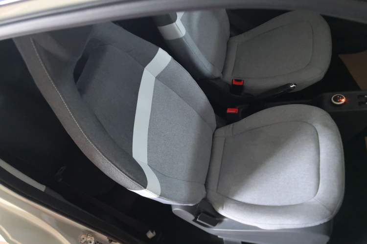 Used Wuling Hongguang MINIEV 2022 Macaron Premium Model – Lithium Iron Phosphate
