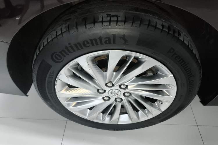 Used Buick Century 2023 2.0T Six-Seater Yinshi Edition
