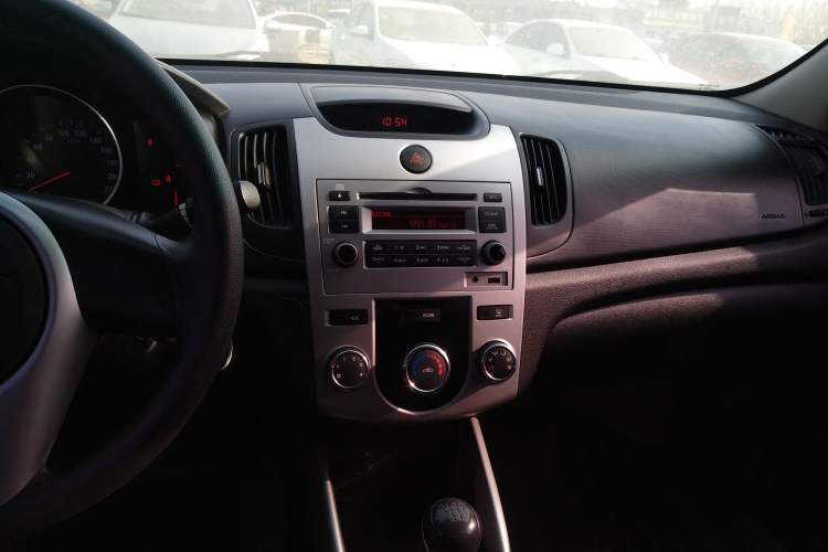 Used Kia Forte 2014 1.6L MT GL