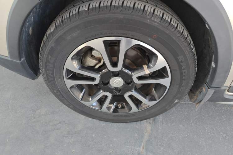 Used Geely Auto Vision X3 2017 1.5L Manual Elite Model
