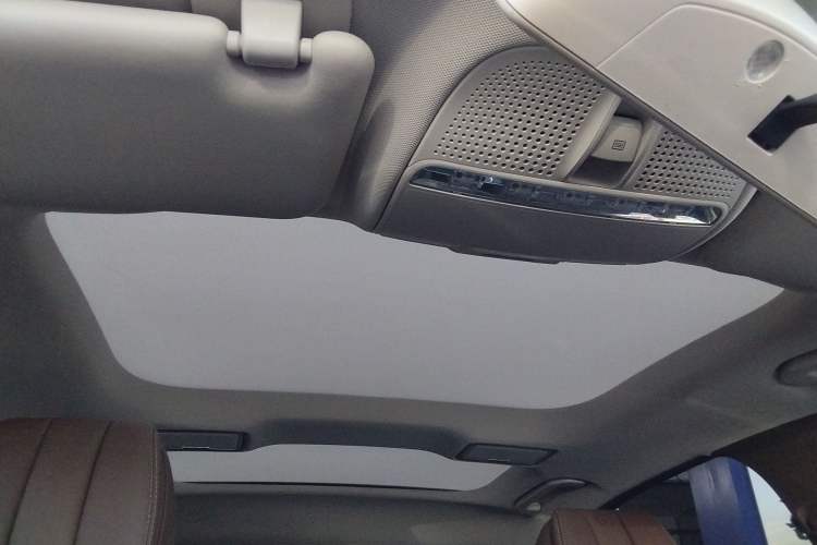 Used Mercedes-Benz E-Class 2020 Facelift E 260 L
