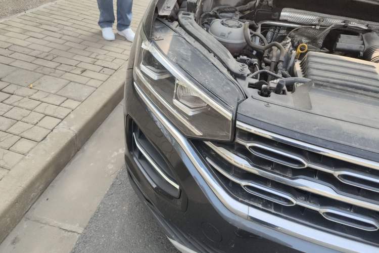 Used Volkswagen Tayron 2021 280TSI Two-Wheel Drive Luxury Smart Connectivity Version