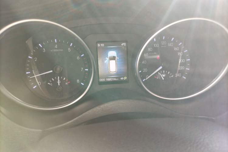 Used Haval H6 Coupe 2015 Blue Label 2.0T Automatic Two-Wheel Drive Elite Model
