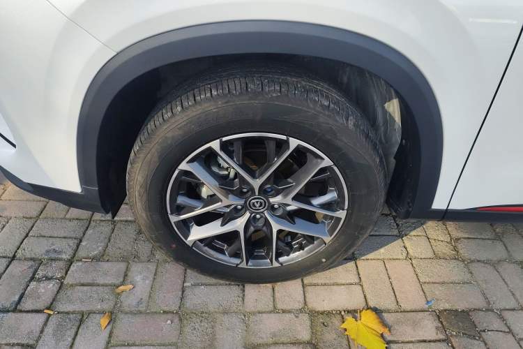 Used Changan CS75 PLUS 2022 Classic Edition 1.5T Automatic Pioneer Model
