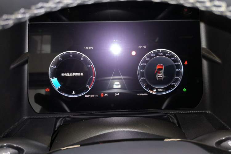 Used Haval DARGO 2022 2.0T DCT Two-Wheel Drive Huazhong Hound Edition
