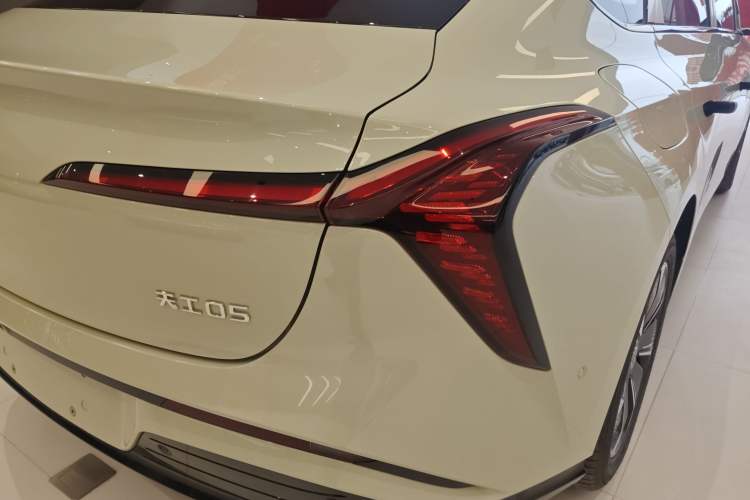 Used Hongqi Tiangong 05 2025 550 Smart Selection
