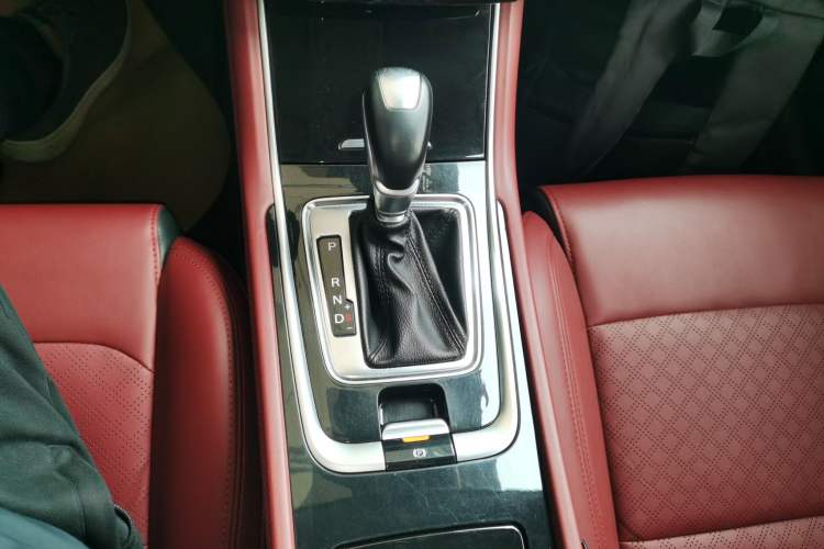 Used Changan Eado 2019 Blue Whale Edition 280T GDI DCT Light-Speed Model
