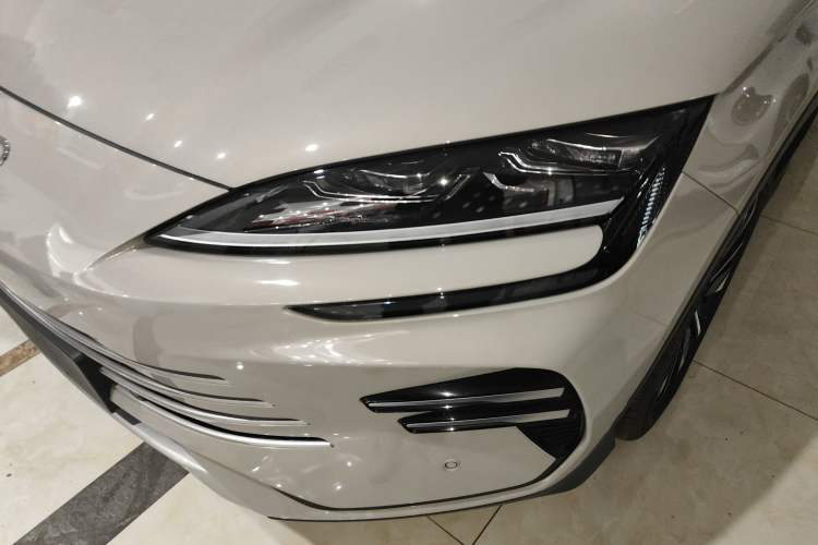 Used BYD Song PLUS New Energy 2025 DM-i Intelligent Driving 160KM Flagship Model
