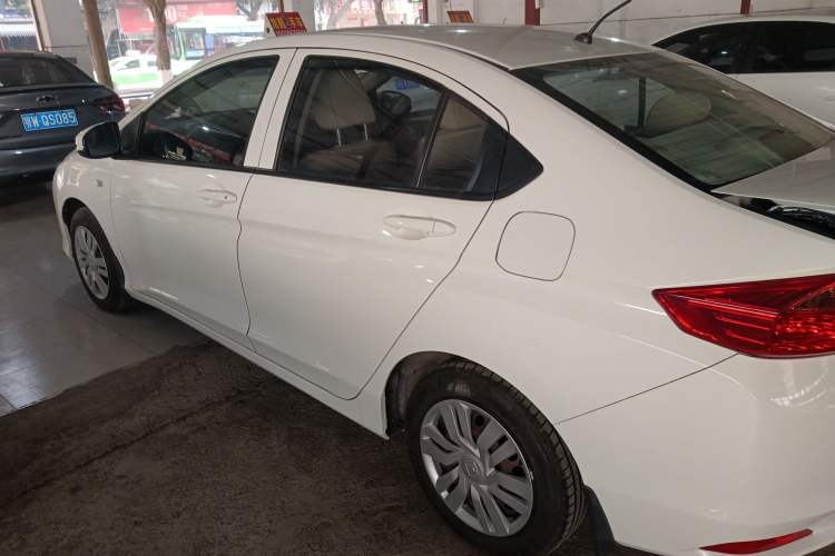 Used Honda City 2017 1.5L manual Comfort version