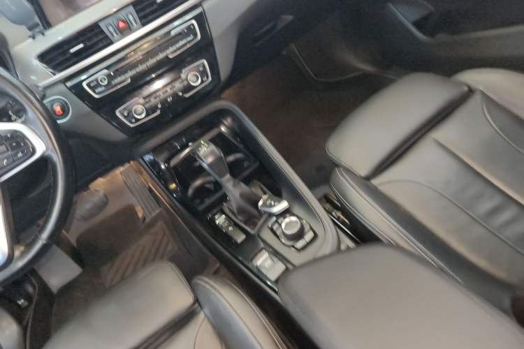 Used BMW X1 2016 sDrive18Li Luxury Model
