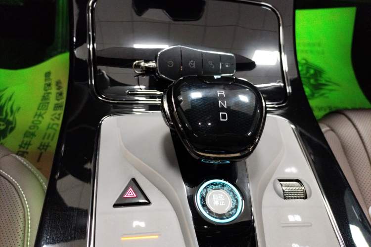 Used BYD Han 2024 DM-i Glory Edition 121KM Prestige Model
