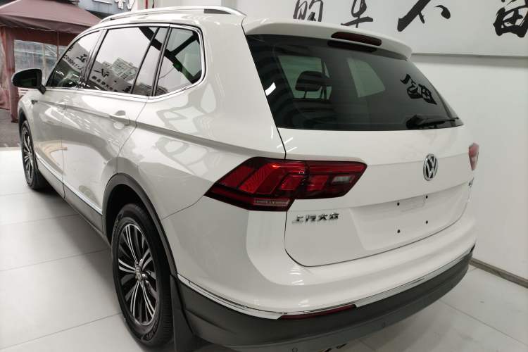 Used Volkswagen Tiguan L 2019 330TSI Automatic Two-Wheel Drive Panoramic Comfort Edition China VI Standard
