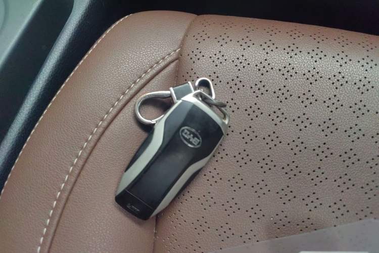 Used BYD S7 2016 2.0T Automatic Prestige Plus
