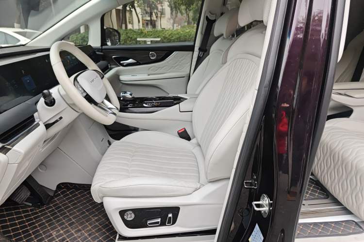 Used FORTHING Xinghai V9 2024 1.5TD 200km Qingyunti Series Flagship Edition
