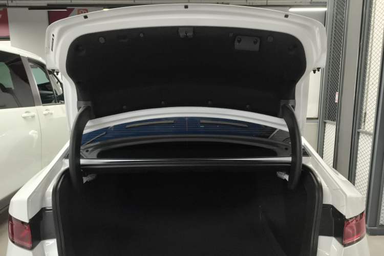 Used BYD Qin PLUS 2024 HONOR Edition DM-i 55KM Leading Model
