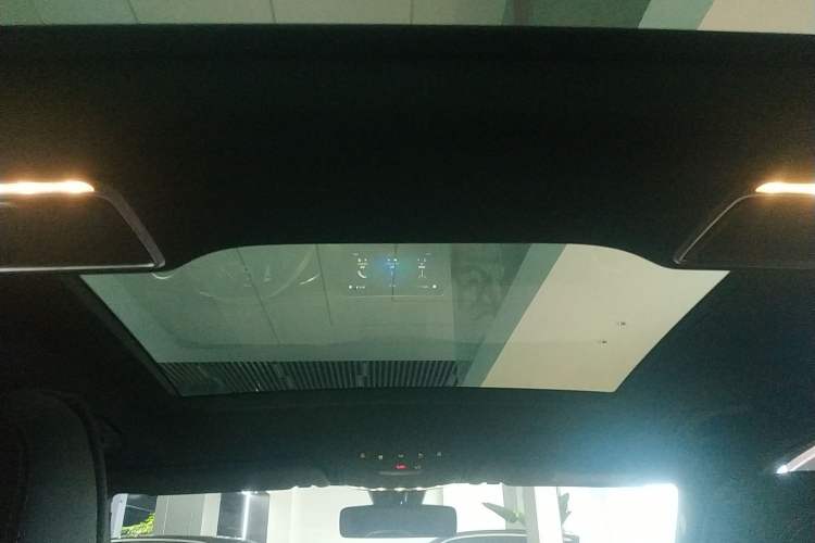 Used Mercedes-Benz GLC 2022 Refreshed GLC 300 L 4MATIC Dynamic Edition Prestige Version
