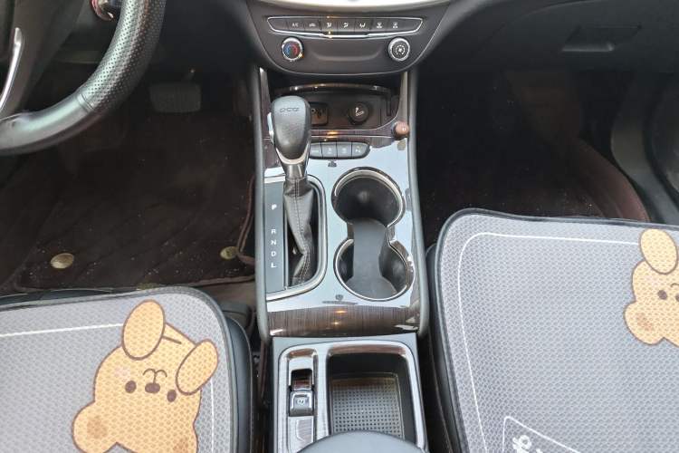 Used Buick Verano 2018 Sedan 20T Dual-Clutch Leading Model
