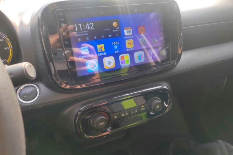 Used Roewe Clever 2021 302km Excellence Edition
