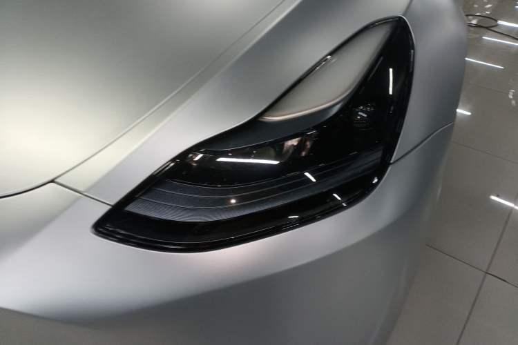 Used Tesla Model Y 2023 Rear-Wheel-Drive Version
