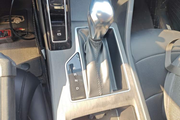 Used Roewe i5 2023 1.5L CVT Luxury Edition
