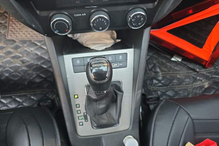 Used Skoda Octavia 2019 1.5L Automatic SmartDrive Comfort Edition China V Standard