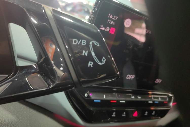 Used Volkswagen ID.4 X 2023 Ultra-Intelligent Long-Range Version