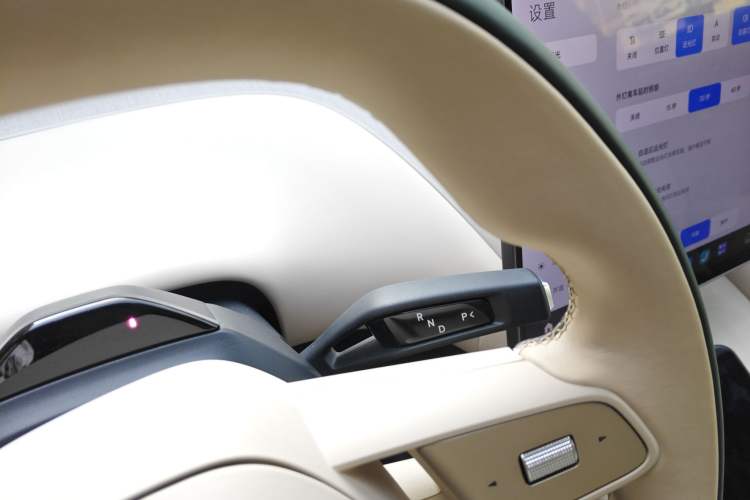 Used  YU7 2025 Ultra-Long Range High-Performance All-Wheel-Drive Max Edition