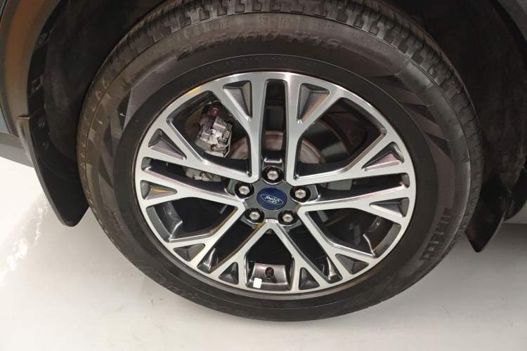 Used Ford Escape 2020 EcoBoost 245 Two-Wheel-Drive Titanium Edition
