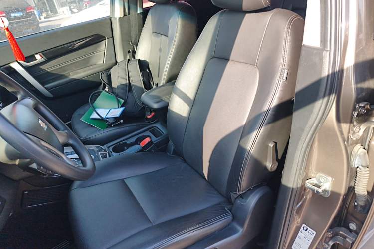 Used Chevrolet Captiva 2017 2.4L Two-Wheel Drive Luxury Edition 7 Seats
