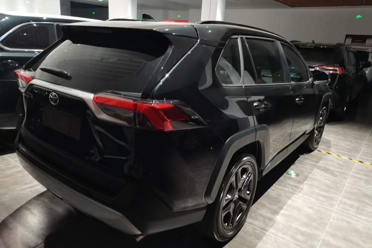 Used Toyota RAV4 2023 2.0L CVT 4x4 Explorer Flagship Edition