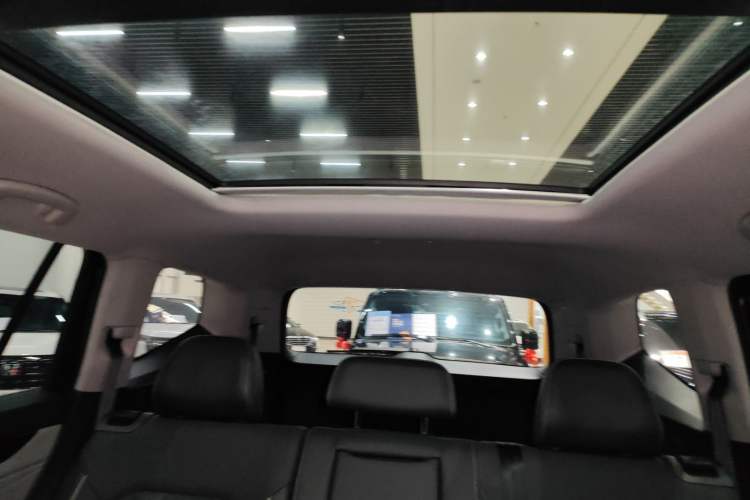 Used Volkswagen Teramont 2024 380TSI Four-Wheel Drive Longxiang Edition
