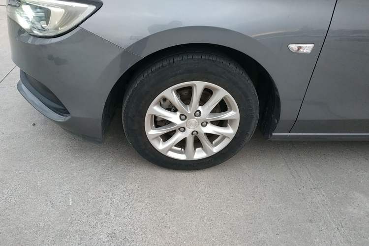 Used Buick GL6 2018 18T 6-Seater Elite Model
