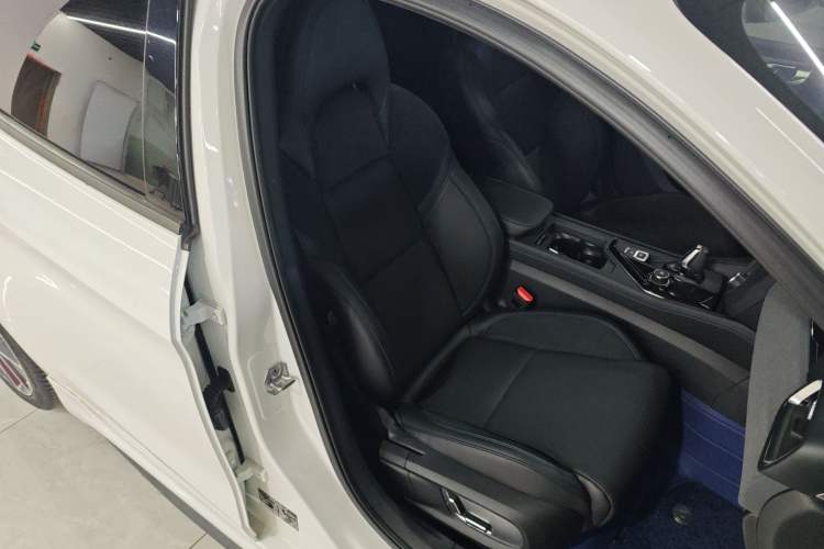 Used Lynk & Co 03 New Energy 2021 1.5T PHEV Pro
