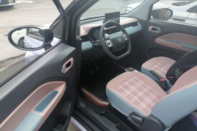 Used Chery QQ Ice Cream 2024 170km Sundae +
