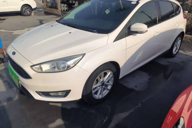 Used Ford Focus 2015 Hatchback 1.6L Automatic Fashion Edition