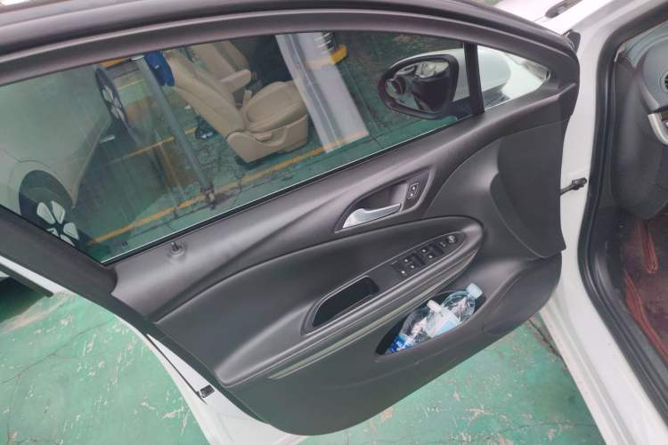 Used Buick Verano 2017 Sedan 20T Dual-Clutch Leading Model
