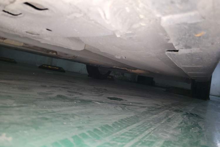 Used Venucia R50 2012 1.6L Automatic Prestige Edition
