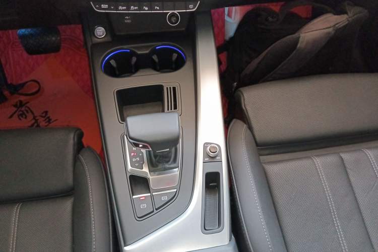 Used Audi A4L 2020 40 TFSI Fashion Dynamic Model